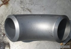 碳钢弯头是管道装置中常用的 一种衔接用管件
